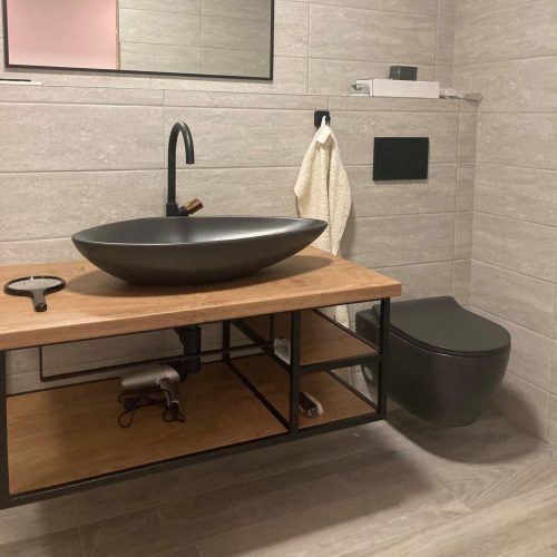 CeraStyle CITY fali WC - MATT FEKETE - rimless - perem nélküli