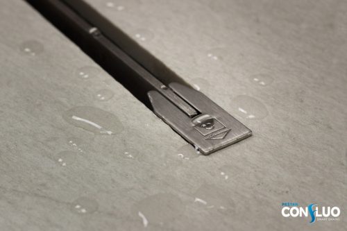 Pestan zuhanyfolyóka Confluo Slim Line 75 cm