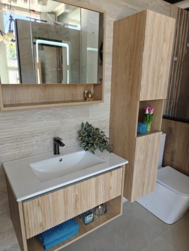 TMP SLIM STRIPE fali függesztett ÁLLÓSZEKRÉNY - 155 x 35 cm