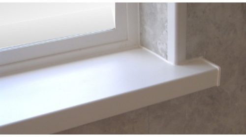 Műanyag ablakpárkány fehér 94x30